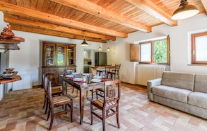 TV, fireplace - Gorgeous home in Loc. Avenale, Cingoli (Loc. Avenale, Cingoli)