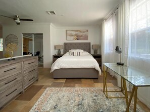 1 bedroom, desk, iron/ironing board, WiFi