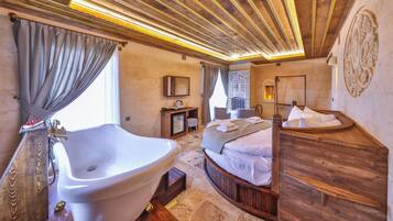 Premium Room, 1 Queen Bed, Bathtub, Executive Level | View from room