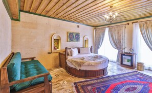 Chambre Luxe, 1 grand lit, salle de bains privée, niveau Exécutif