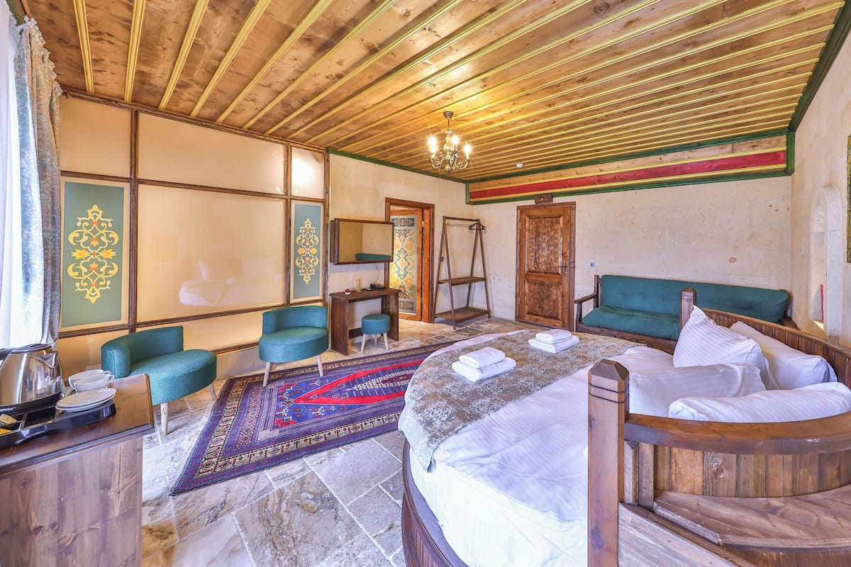 Luxury Room, 1 Queen Bed, Private Bathroom, Executive Level | View from room