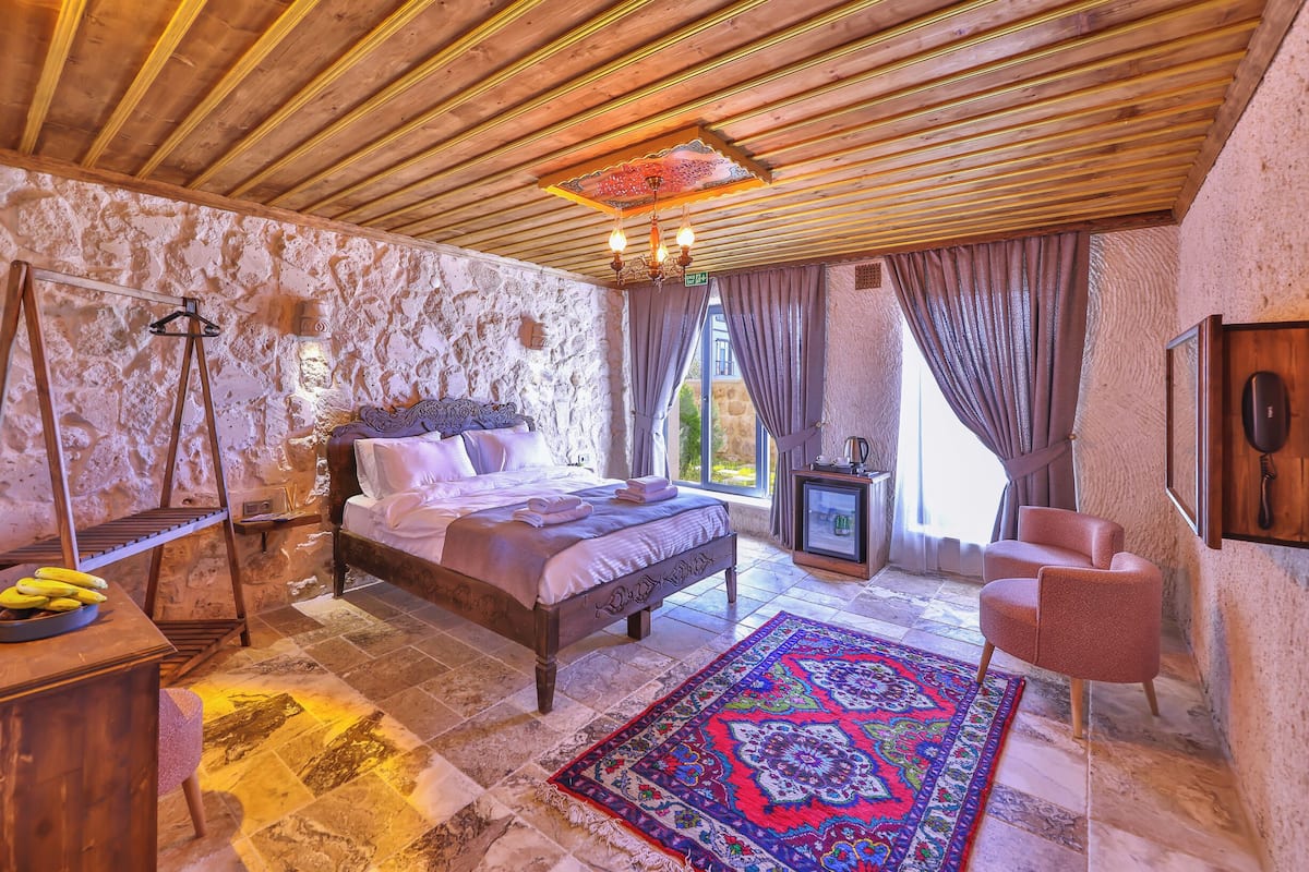 Comfort-værelse - 1 queensize-seng - privat badeværelse - have-område | Egyptiske bomuldslagner, premium-sengetøj