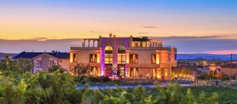 Noble Crown Stone House Cappadocia