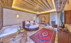 Superior kamer, 1 queensize bed, bubbelbad, op Executive-verdieping | Lakens van Egyptisch katoen, luxe beddengoed