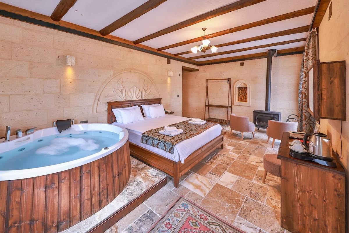 Royal-værelse - 1 kingsize-seng - boblebad - hjørneværelse | Egyptiske bomuldslagner, premium-sengetøj