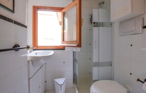 Douche, sèche-cheveux