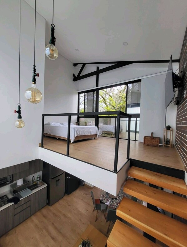 1 bedroom, in-room safe, iron/ironing board, free WiFi