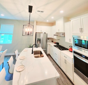 Fridge, microwave, oven, stovetop - Brand New Modern, Luxury Villa with Resort Pools near Disney! (Kissimmee)