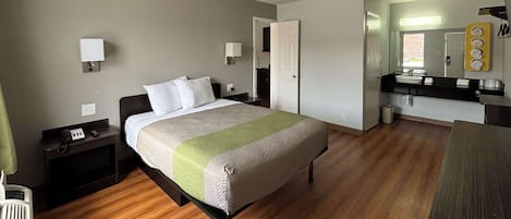 Standard Room, 1 Queen Bed, Non Smoking, Kitchenette | Desk, free WiFi, bed sheets