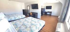 Desk, free WiFi, bed sheets - Studio 6 Abilene, TX – East (Abilene)