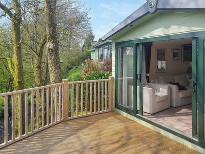 2 bedroom accommodation in Lamplugh