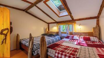 Cabin, 2 phòng ngủ, ban công | Trang trí khác biệt, trang bị nội thất với thiết kế riêng biệt