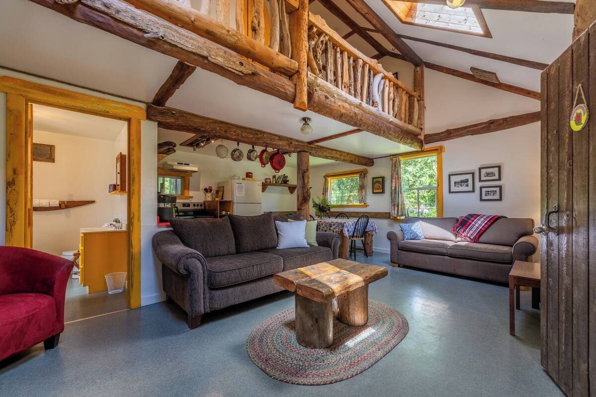 Cabin, 2 Bedrooms, Balcony | Living area | 42-inch flat-screen TV with satellite channels