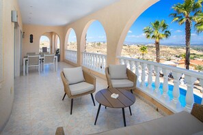 Outdoor dining - Private Detached Villa with Amazing Views! (Ciudad Quesada)