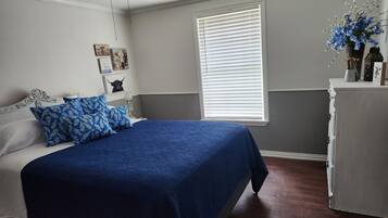 3 chambres, bureau, fer et planche à repasser, Wi-Fi gratuit