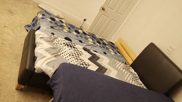 1 quarto, escrivaninha, Wi-Fi de cortesia, roupa de cama