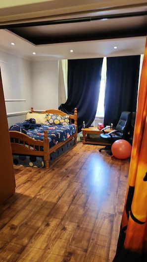 1 Schlafzimmer, Schreibtisch, kostenloses WLAN, Bettwäsche