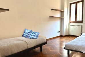 2 間睡房、床單