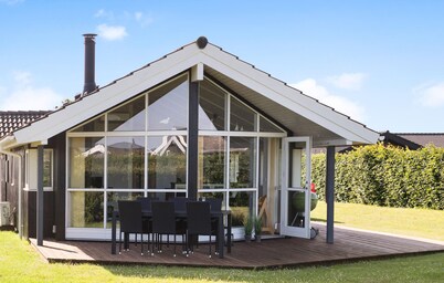 Stunning home in Haderslev with WiFi