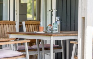 Outdoor dining - 2 bedroom nice home in ølsted (Ølsted)