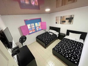 4 habitaciones, wifi gratis y ropa de cama