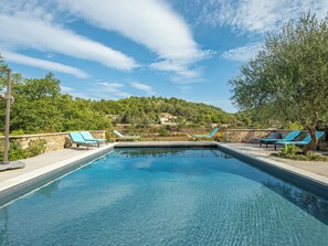 Opvarmet pool