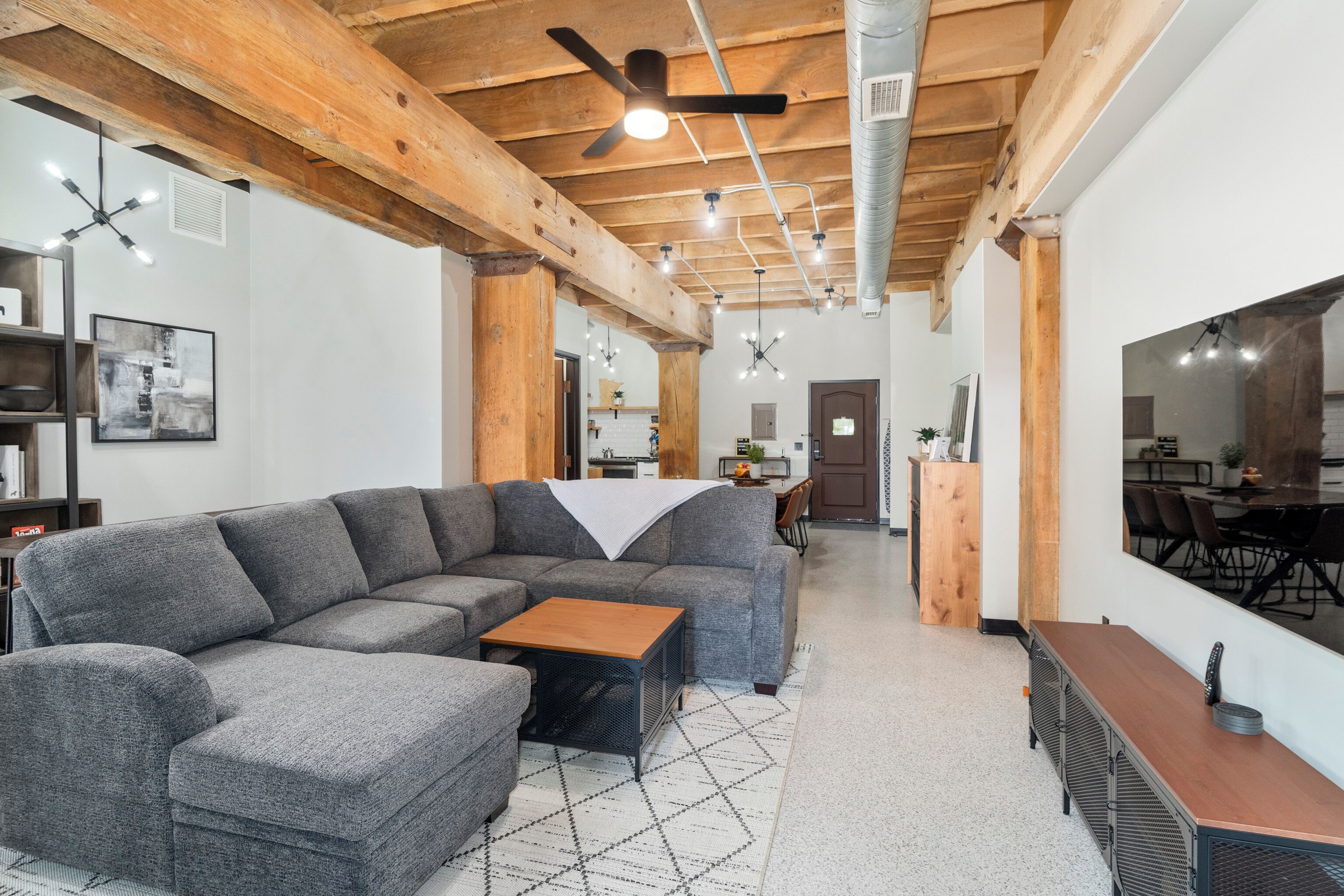 Smart TV, fireplace, books, offices