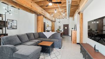 Smart TV, fireplace, books, offices