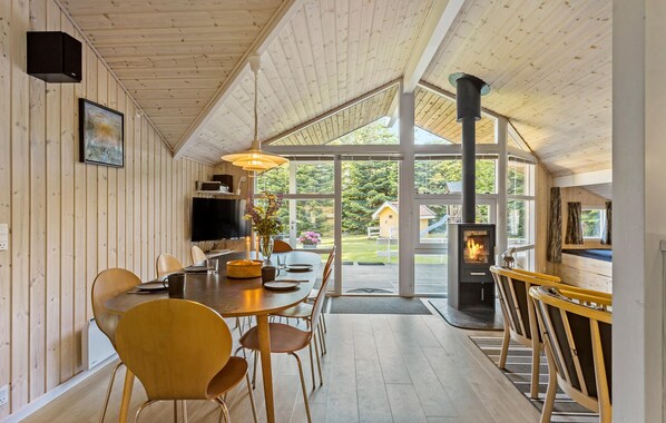 Dining - Stunning home in Tranekær with sauna (Tranekær)