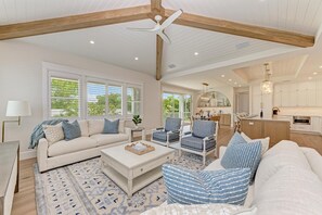 Smart TV, chimenea, mesa de ping pong