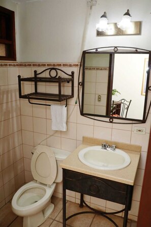 Basic-Zimmer | Badezimmer