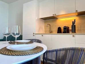 Dining - Enchantment (Monopoli)