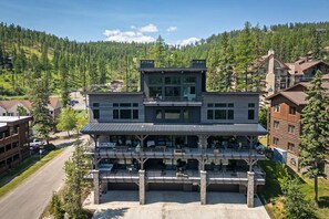 Exterior - Summit at Whitefish Mtn Resort *6 King Suites* (Whitefish)