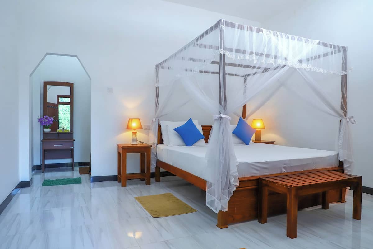 Deluxe Double Room, Garden View
