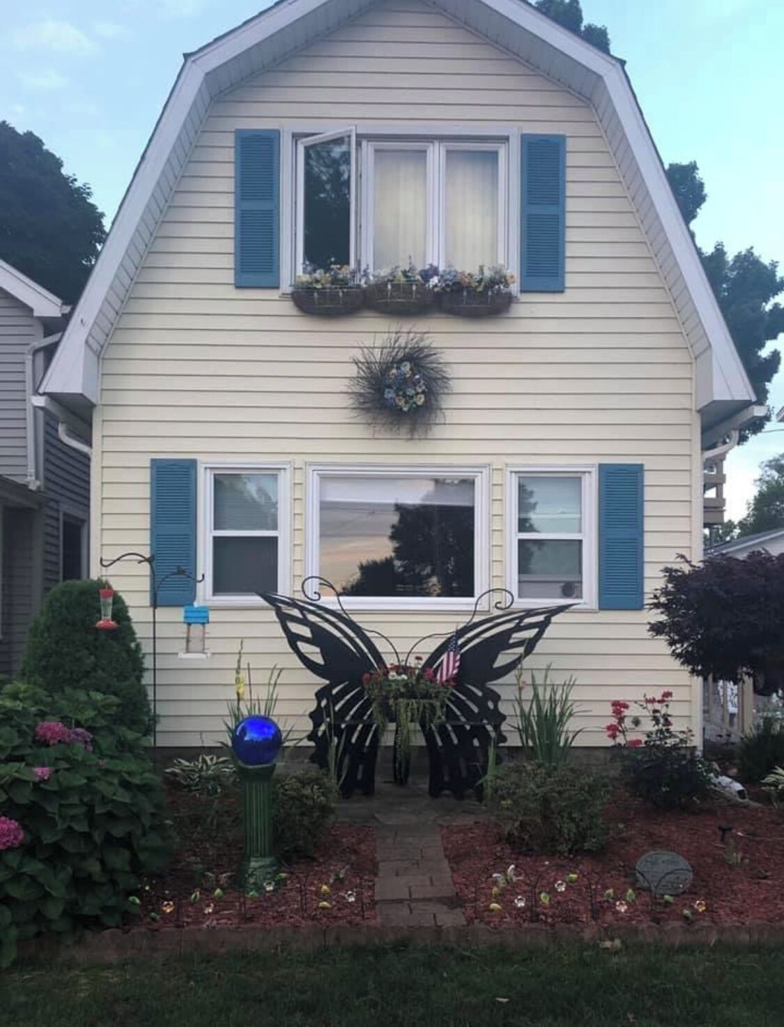 Lakeview Garden Home