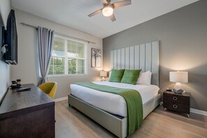 3 bedrooms, desk, iron/ironing board, travel cot