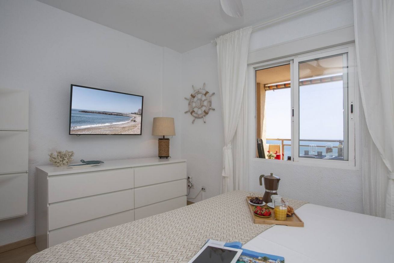 3 عدّة غرف نوم وواي فاي وملاءات أسرّة