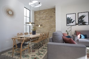 Interior - SingularStays Parque Central XIV (Valencia)