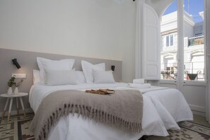 3 slaapkamers, een strijkplank/strijkijzer, wifi, beddengoed