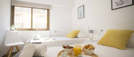 2 bedrooms, WiFi, bed sheets