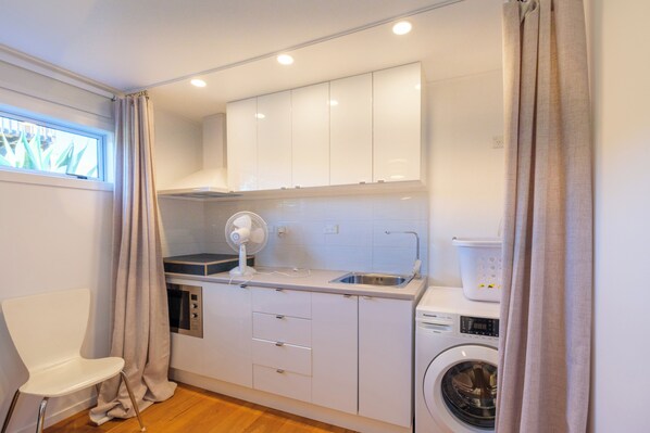 Laundry room - Wharetana Bay Villa with beach walkway (Waiheke Island)