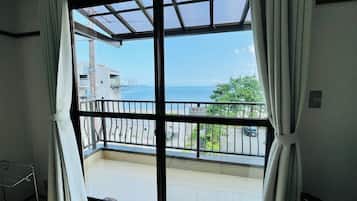 Basic Room, Lake View | 1 bedroom, free WiFi, bed sheets