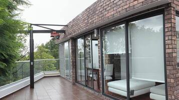 Double Room, 1 King Bed, Non Smoking, Tower | Terrace/patio