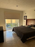 3 habitaciones, tabla de planchar con plancha y wifi gratis 