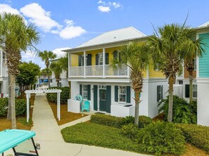 Exterior - Seagrove - Bliss Be Bungalow - Steps to Pool! (Seagrove Beach)