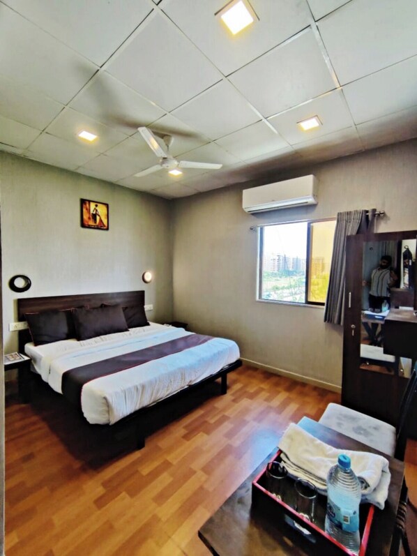 Deluxe-værelse | Egyptiske bomuldslagner, premium-sengetøj, gratis Wi-Fi, sengetøj