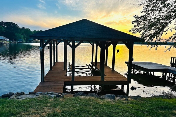 Imagine relaxing here for a fall sunset...