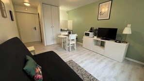TV - Studio avec place de parking (Arras)