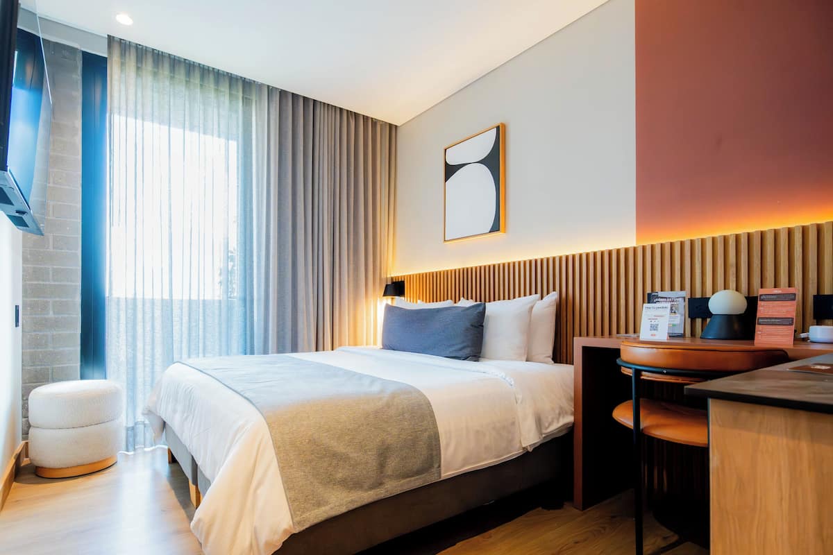 高級客房, 露台 | 書桌、隔音、免費 Wi-Fi、床單