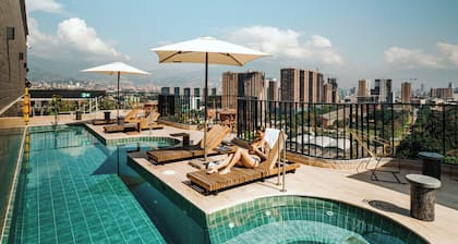 Heiss Hotel By Jalo